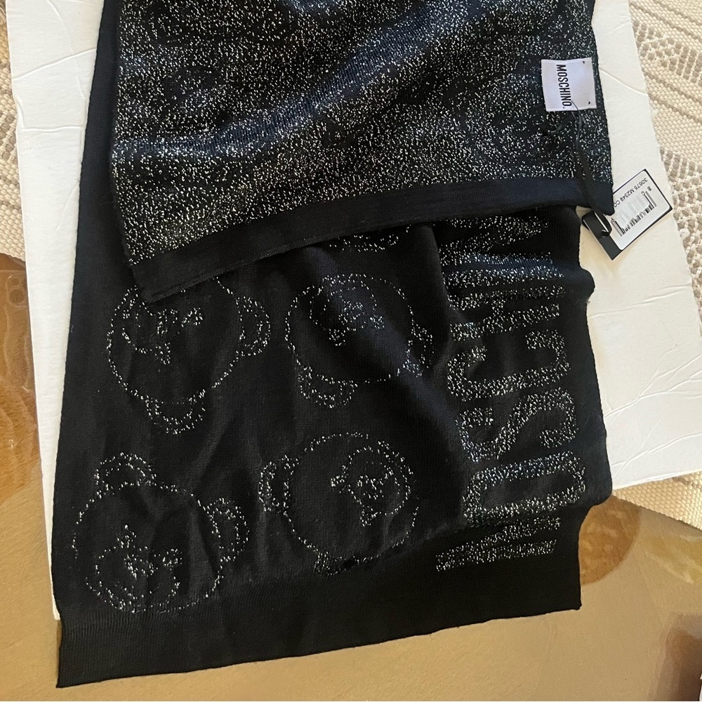 Moschino Teddy logo scarf - black silver new